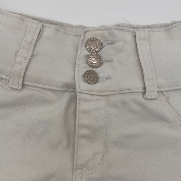 🥀 Women's / Junior White High Rise Shorts Size 7/28 - Picture 9 of 10